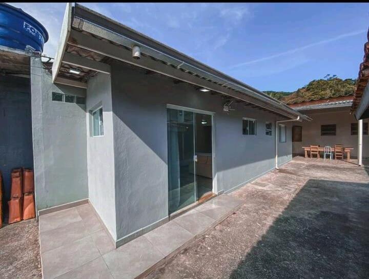 Kitnet Encontro Das Praias Ubatuba Exteriör bild